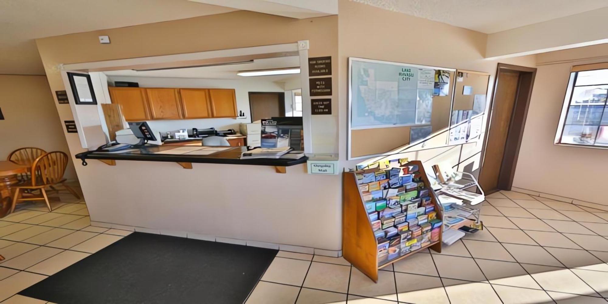 Super 8 By Wyndham Lake Havasu City Εξωτερικό φωτογραφία