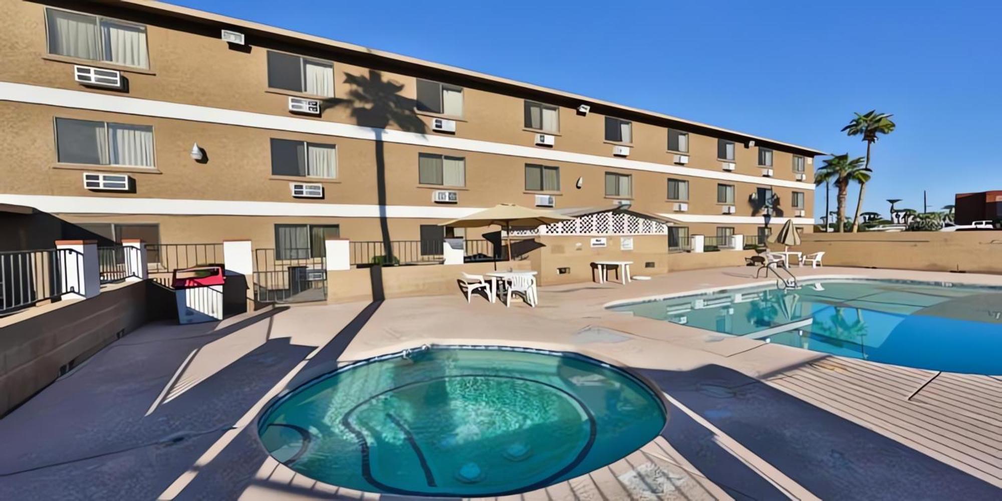 Super 8 By Wyndham Lake Havasu City Εξωτερικό φωτογραφία